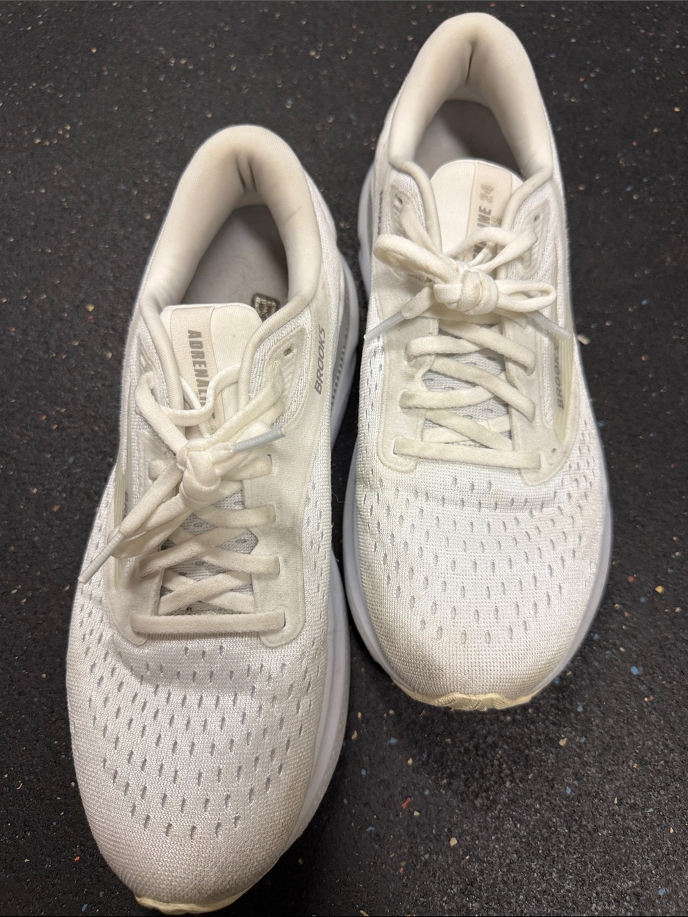 Brooks Cream/White Women's Running Sneakers Adrenaline 24